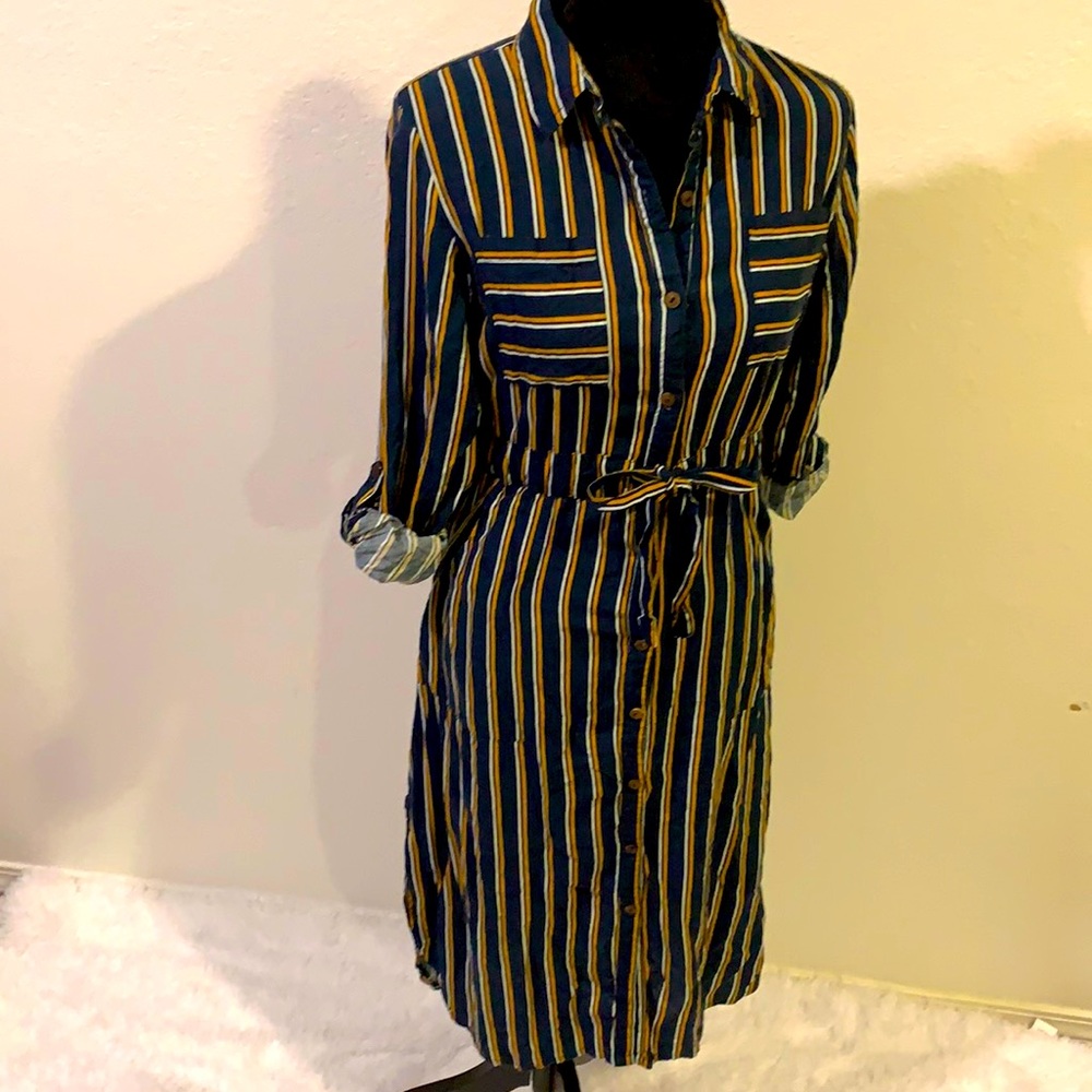 “J. Glee” casual dress with belt 🌼